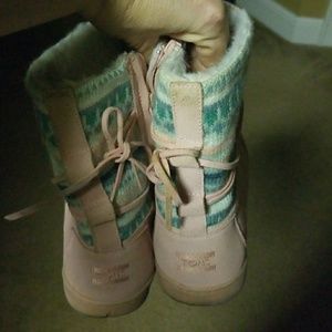 Toms boots pink